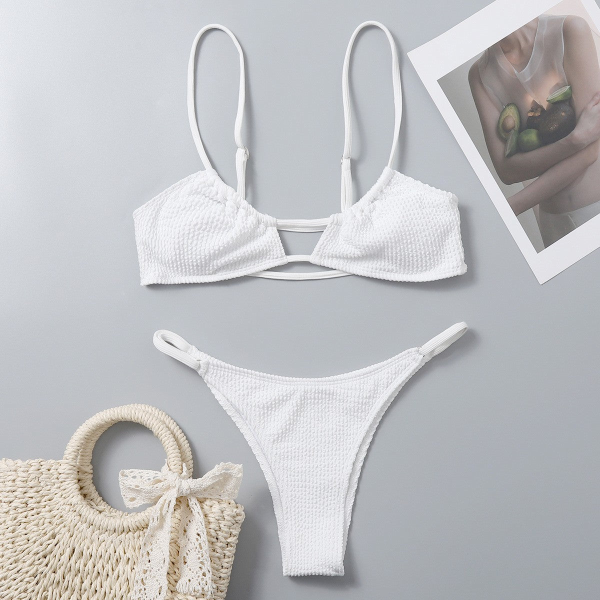 lunessa-minimal-bikini-set-4_7d6c160c-698a-42f6-a65b-744fae39a3a1.jpg